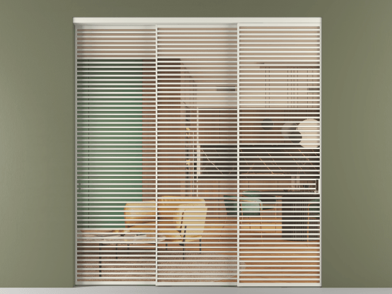 Алюминевая перегородка АЛПР 040.07_БЕЛ_ПРОЗ ОРАНЖ_new. Цвет Алюминий Белый. Материал Алюминий. Коллекция Перегородка Formato внутри проёма 3 створки с синхронным механизмом. Картинка.